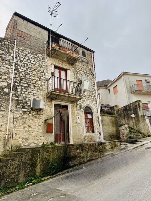 Casa singola in Vendita a Chiusa Sclafani (Palermo)