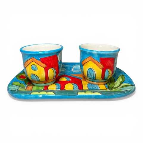 Set caffè due tazzine tête-à-tête con vassoio decoro naif case fondo blu Produzione artigianale di Santo Stefano di Camastra lunghezza 20cm