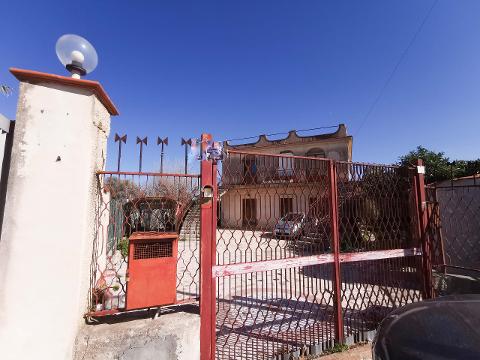 Villa indipendente in Vendita a Carini (Palermo)