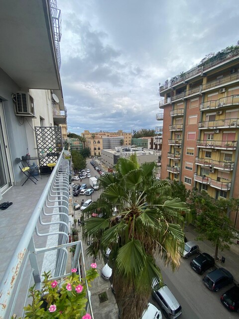 Appartamento in Vendita a Palermo Archirafi-Lincoln
