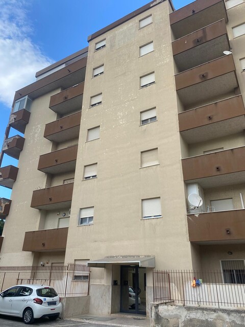 Appartamento in Vendita a Palermo C.so dei Mille-Messina Marine