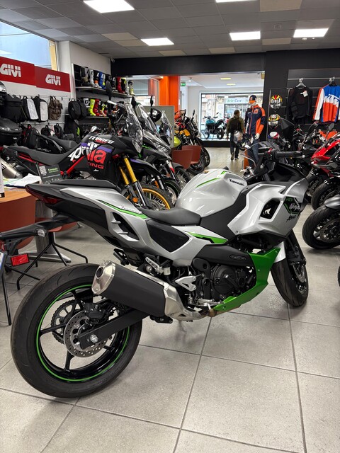 NINJA 7 HYBRID - AZIENDALE Kawasaki