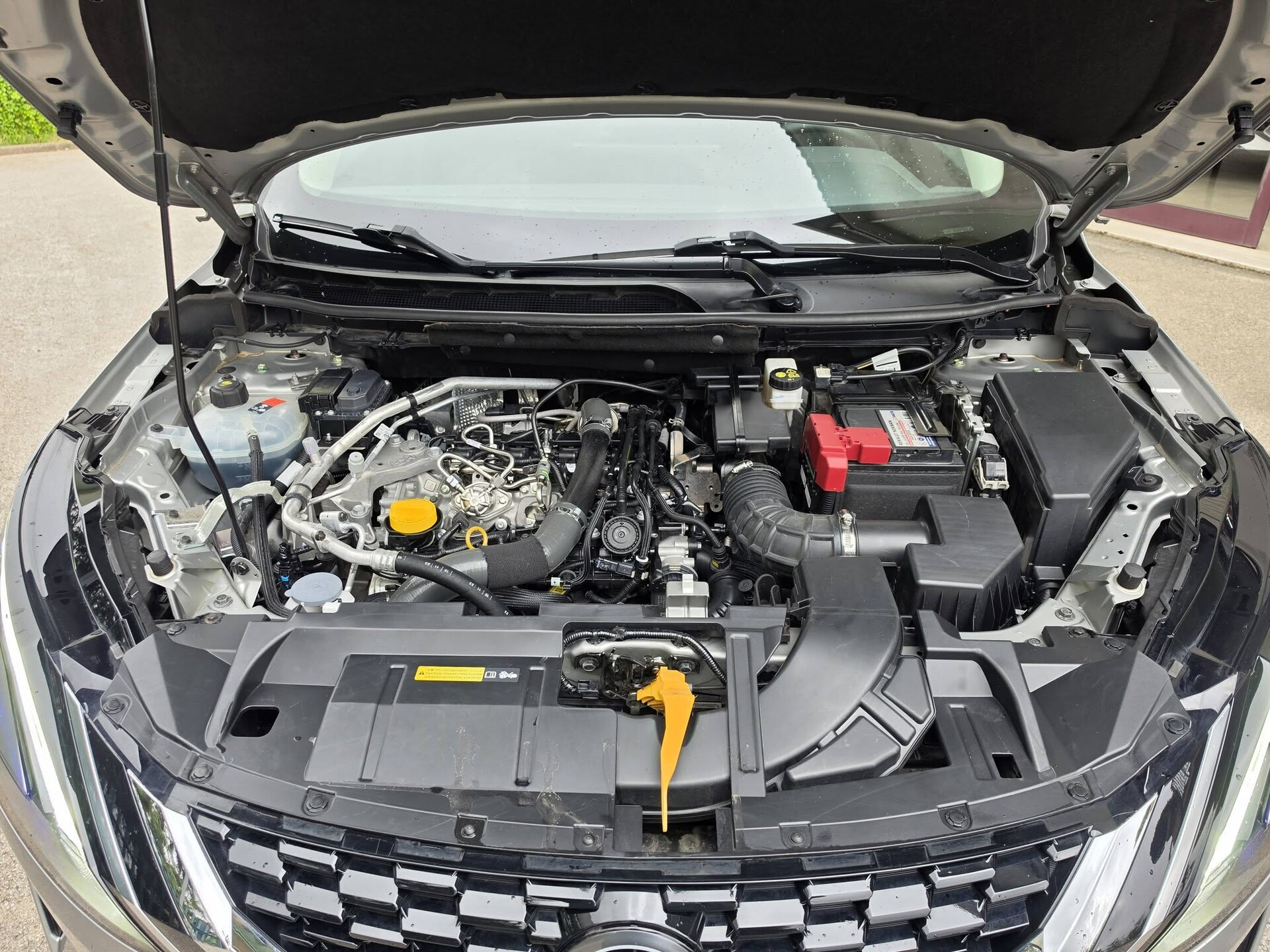 Nissan Qashqai N-CONNECTA Xtronic Elettrica / Benzina