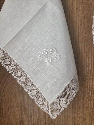 Set Camice Battesimo con fazzoletto in puro lino Gentile Baby Couture Ricamato a mano