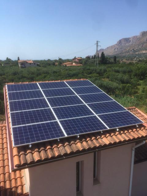fotovoltaico su tetto a falda.jpg
