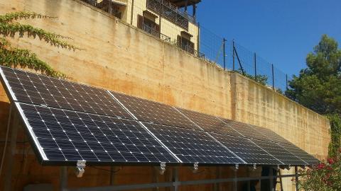 installazione fotovoltaico su pergolato in ferro4.jpg