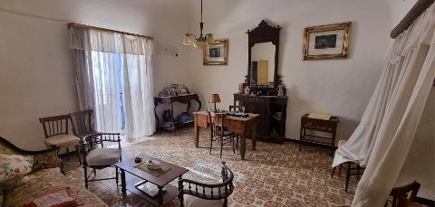 Casa singola in Vendita a Montelepre Centro storico (Palermo)