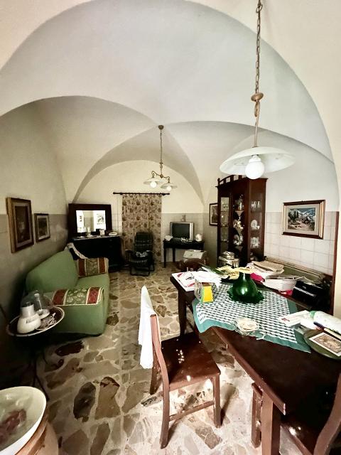 Casa singola in Vendita a Giuliana Centro Storico (Palermo)