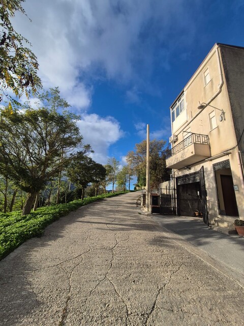 Casa singola in Vendita a Giuliana periferia (Palermo)
