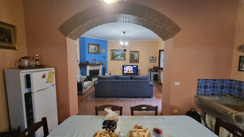 Casa singola in Vendita a Campofiorito (Palermo)