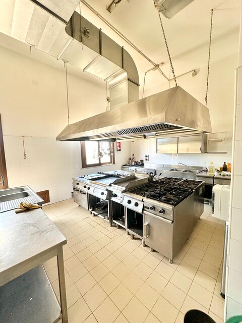 Albergo in Vendita a Burgio (Agrigento)