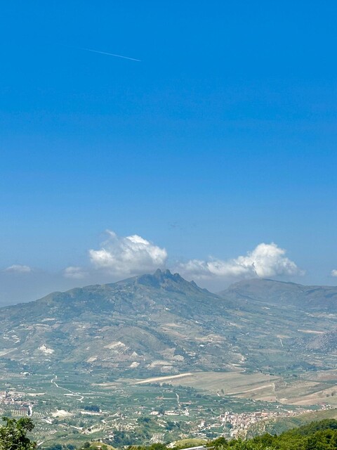 Albergo in Vendita a Burgio (Agrigento)