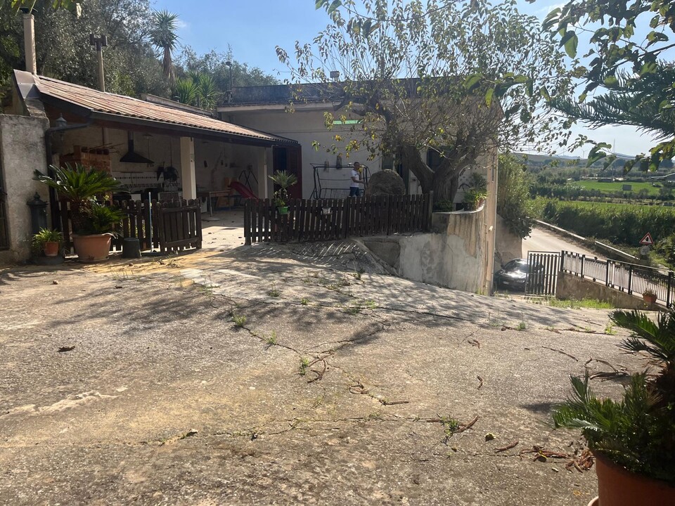 Villa in Vendita a Alcamo (Trapani)