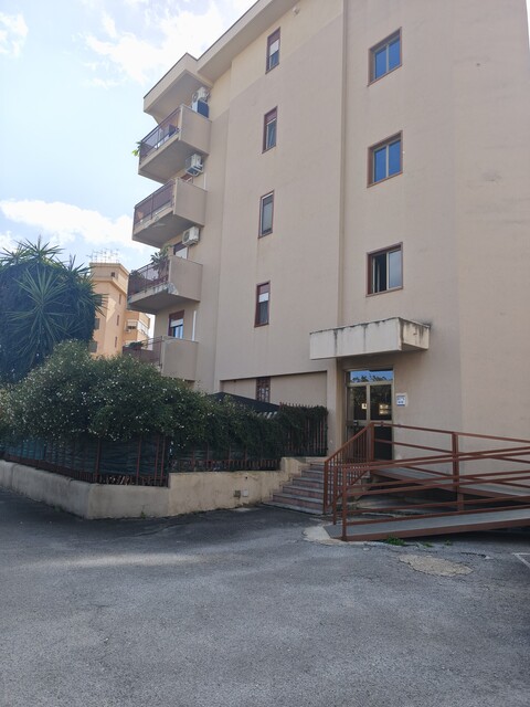 Ufficio in Vendita a Palermo Pitrè - Altarello