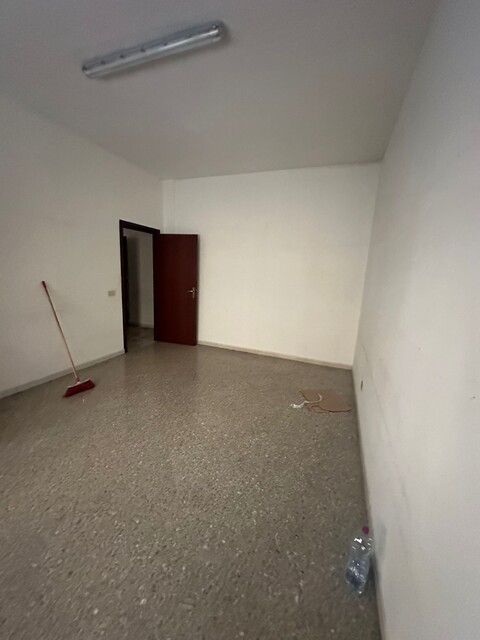 Appartamento in Vendita a Palermo Fiera - Montepellegrino - Cantieri