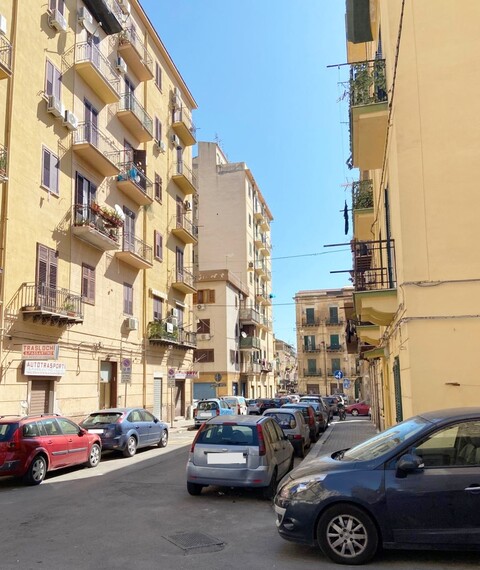 Appartamento in Vendita a Palermo Oreto - Policlinico