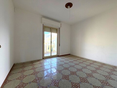 Appartamento in Vendita a Palermo Sciuti - Lazio - Restivo