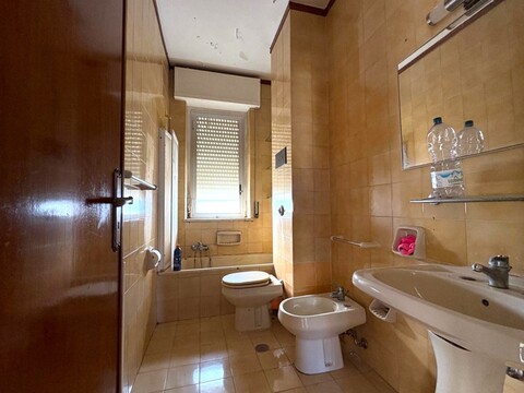 Appartamento in Vendita a Palermo Sciuti - Lazio - Restivo