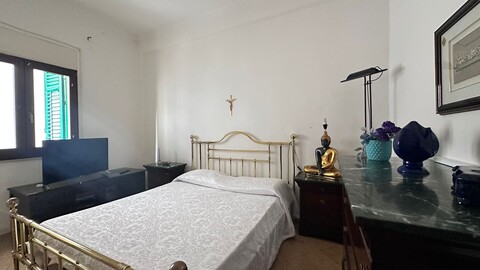 Appartamento in Vendita a Palermo Fiera - Montepellegrino - Cantieri