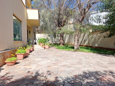 Villa in Vendita a Palermo Mondello - Galatea