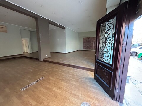 Negozio in Affitto a Palermo Don Bosco - Sampolo - Villabianca