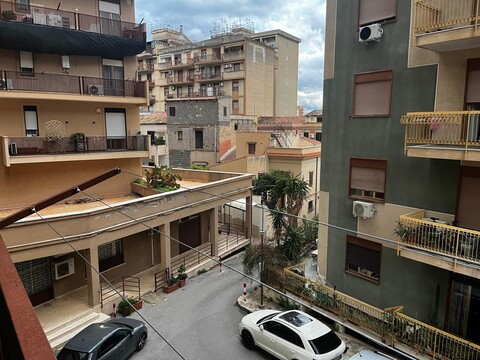 Appartamento in Vendita a Palermo Calatafimi bassa - P. Indipendanza