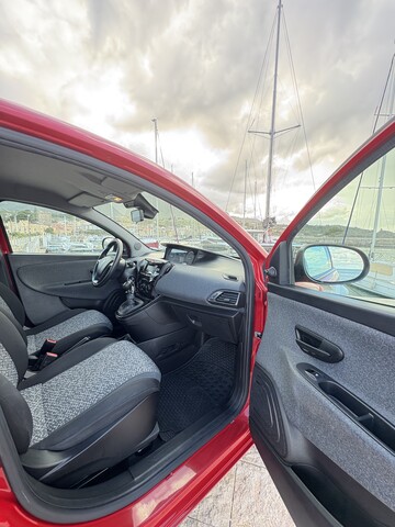 Lancia Ypsilon Hybrid FireFly Elettrica / Benzina