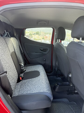 Lancia Ypsilon Hybrid FireFly Elettrica / Benzina