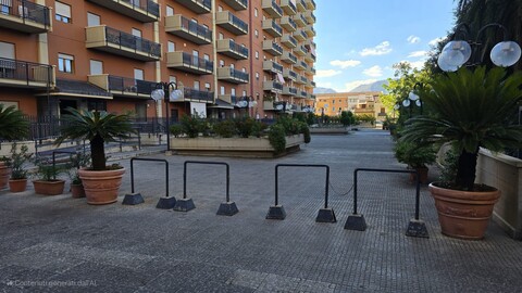 Posto auto singolo in Vendita a Palermo Zisa