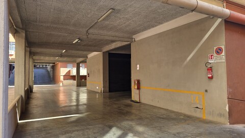 Posto auto singolo in Vendita a Palermo Zisa