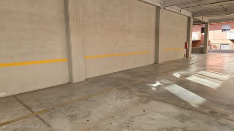 Posto auto singolo in Vendita a Palermo Zisa