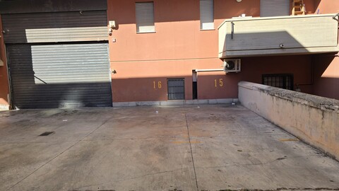 Posto auto singolo in Vendita a Palermo Zisa