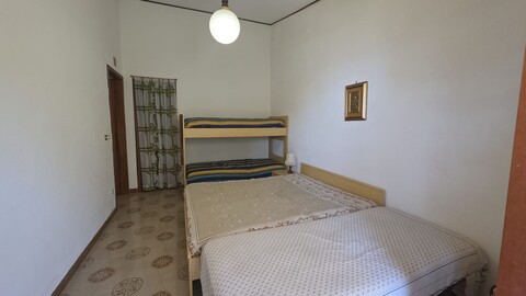 Villa indipendente in Vendita in provincia di Palermo