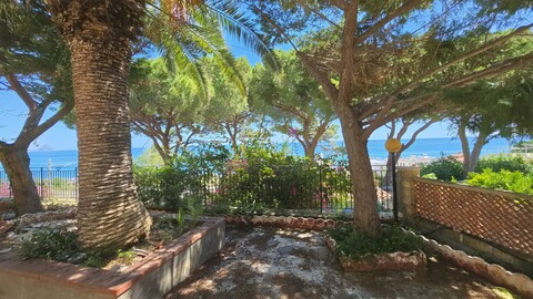 Villa indipendente in Vendita in provincia di Palermo