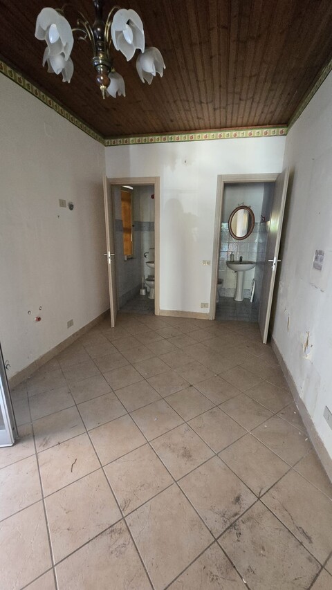Appartamento in Vendita a Palermo Piazza Niscemi