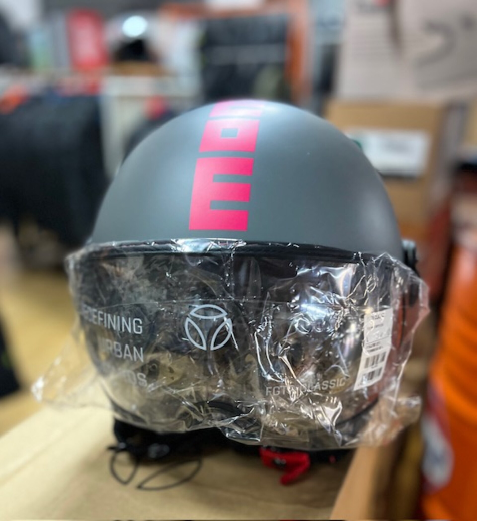 CASCO JET MOMODESIGN MOMODESIGN jet FGTR CLASSIC Fluo E2206 Grigio opaco / Fuxia fluo