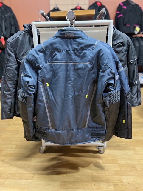 giacca moto con protezioni MOORE MR835BN