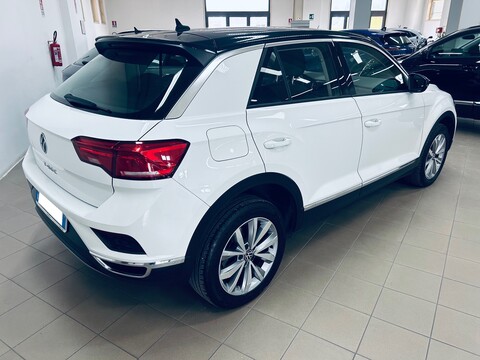 Volkswagen T-Roc STYLE Benzina
