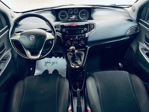 Lancia Ypsilon GOLD Benzina