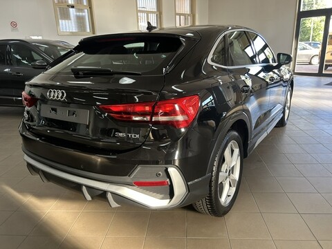 Audi Q3 Q3 Sportback S line 2.0 35 TDI 110kW 7-speed S tro Diesel