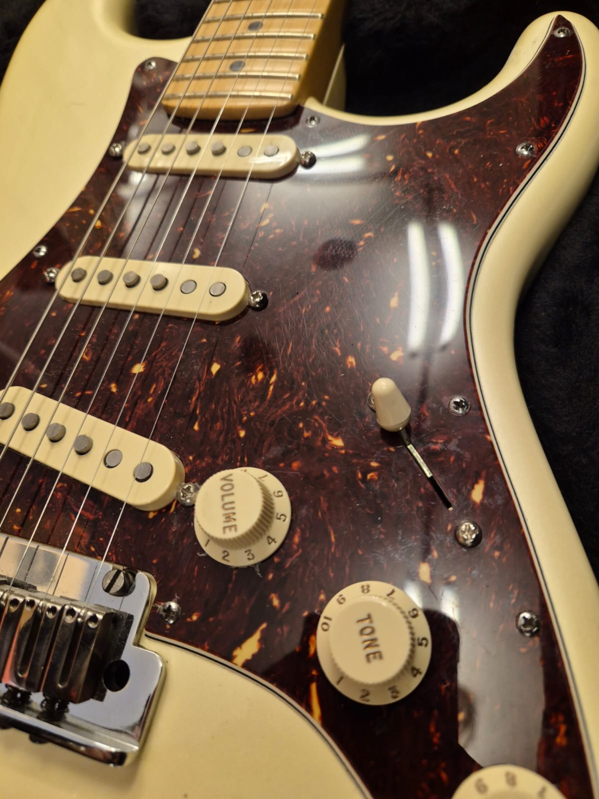 FENDER AMERICAN DELUXE STRATOCASTER OLYMPIC PEARL