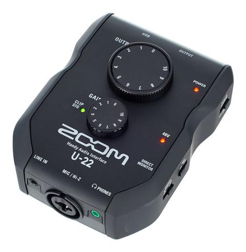 ZOOM U22