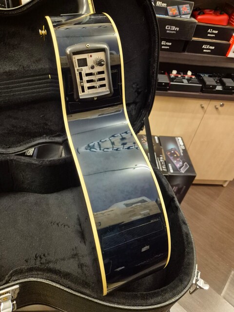 YAMAHA CPX700 CON ASTUCCIO RIGIDO