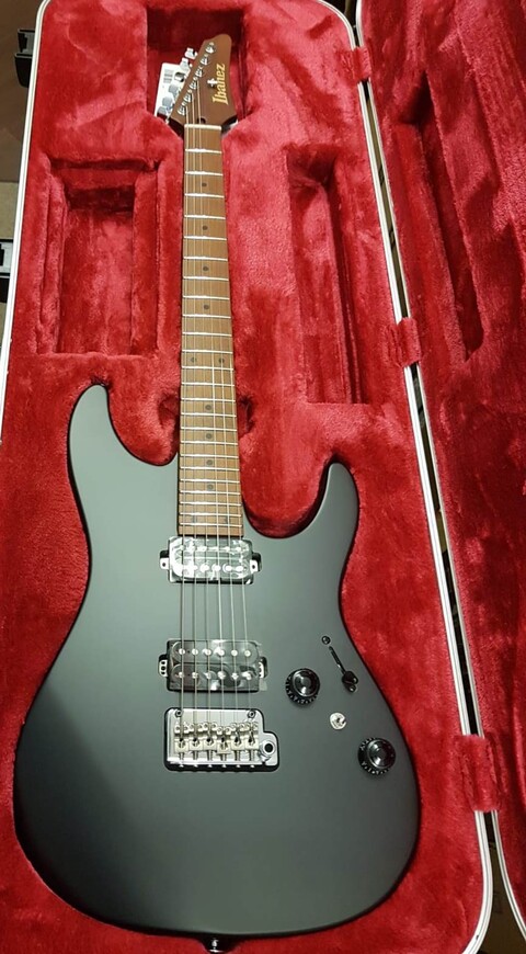 EX DEMO IBANEZ AZ2402 BKF BLACK FLAT PRESTIGE SERIES MADE IN JAPAN