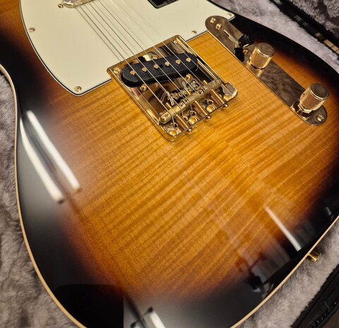 FENDER 75th ANNIVERSARY AMERICAN PROFESSIONAL CUSTOM TELECASTER