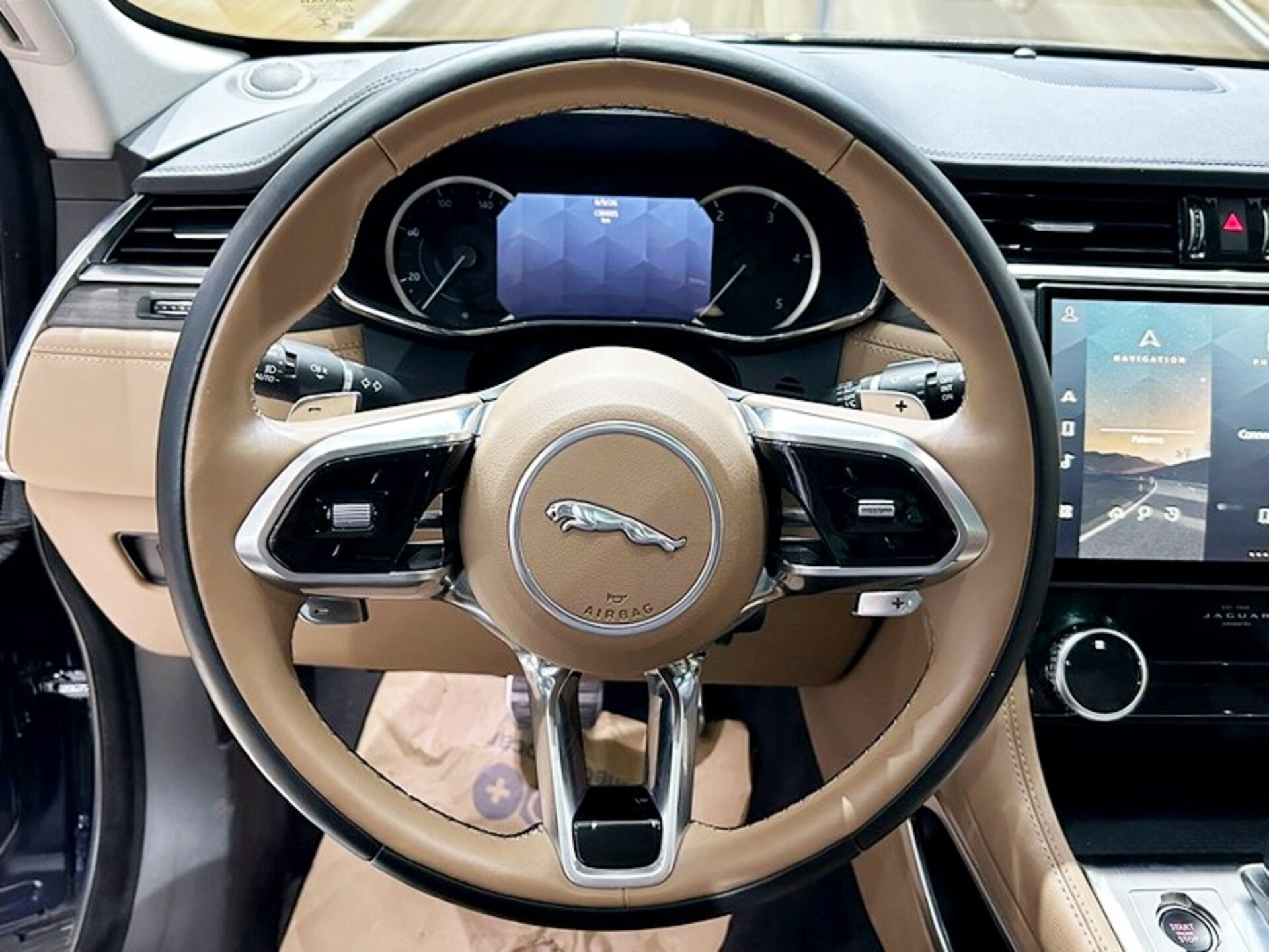 Jaguar F-PACE 2.0d i4 mhev SE awd 204cv auto Elettrica / Diesel