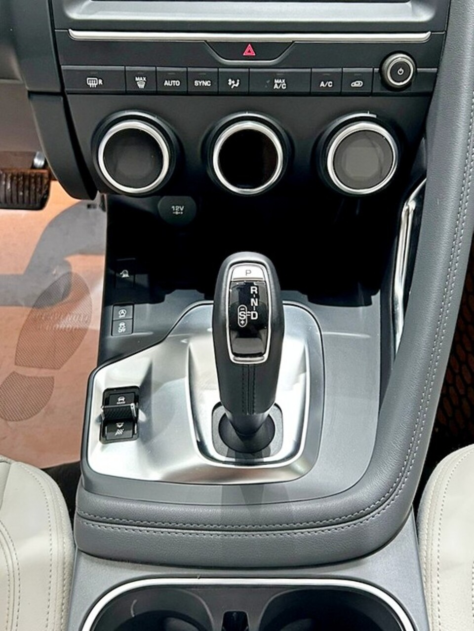 Jaguar E-Pace 2.0D 180 CV AWD aut. R-Dynamic SE Diesel