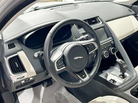 Jaguar E-Pace 2.0D 180 CV AWD aut. R-Dynamic SE Diesel