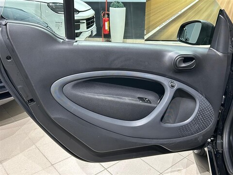 Smart Fortwo eq Pure 22kW Elettrica