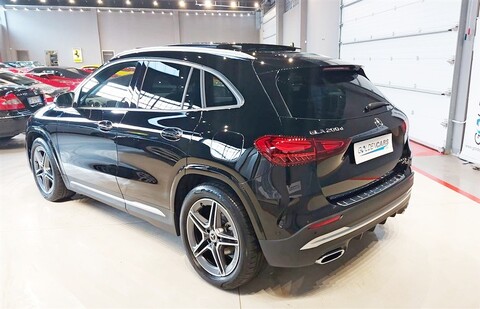 Mercedes-Benz GLA 200 D 200 d Automatic AMG Line Premium Plus Diesel